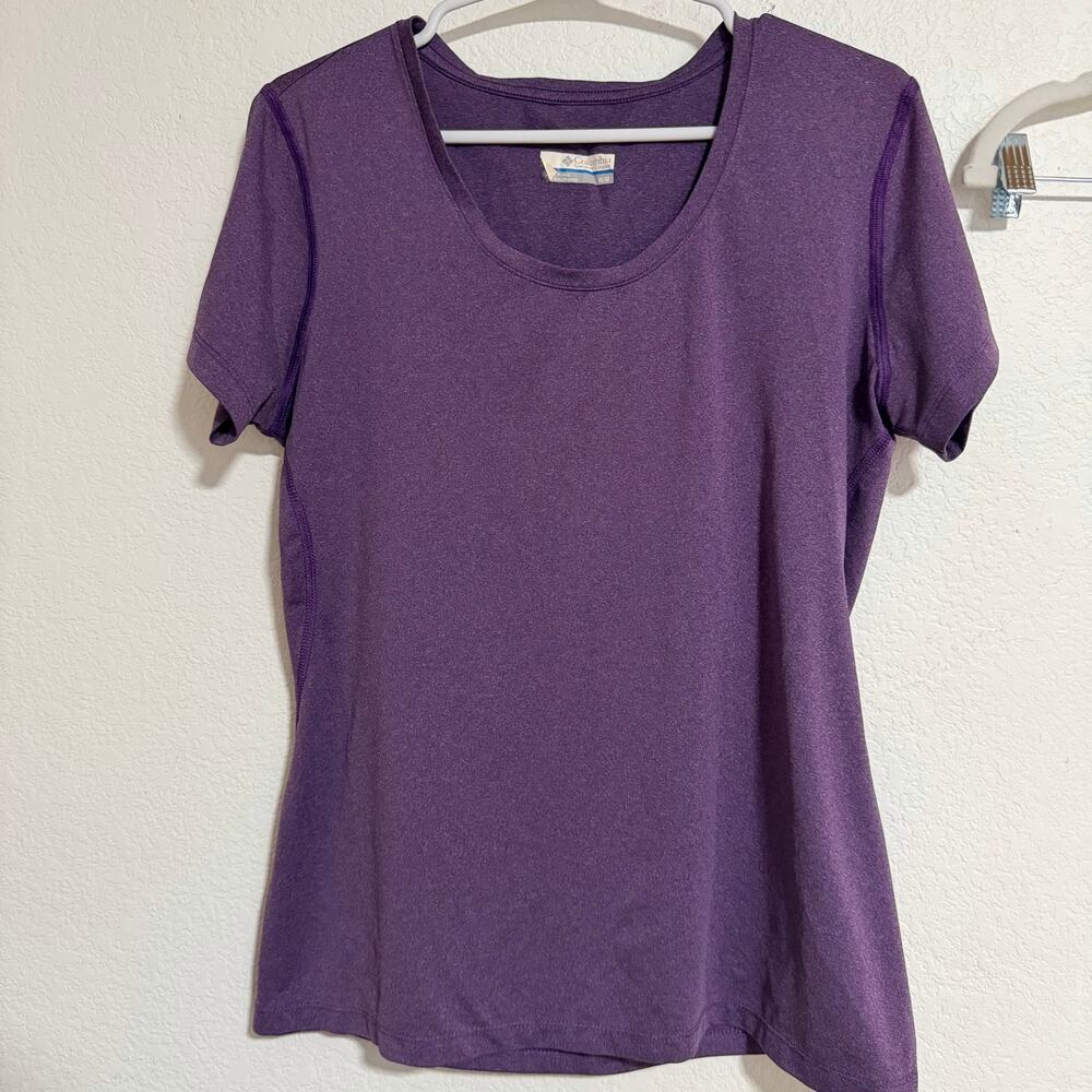 Columbia purple women’s short sleeve top sz M activewear hiking colorful